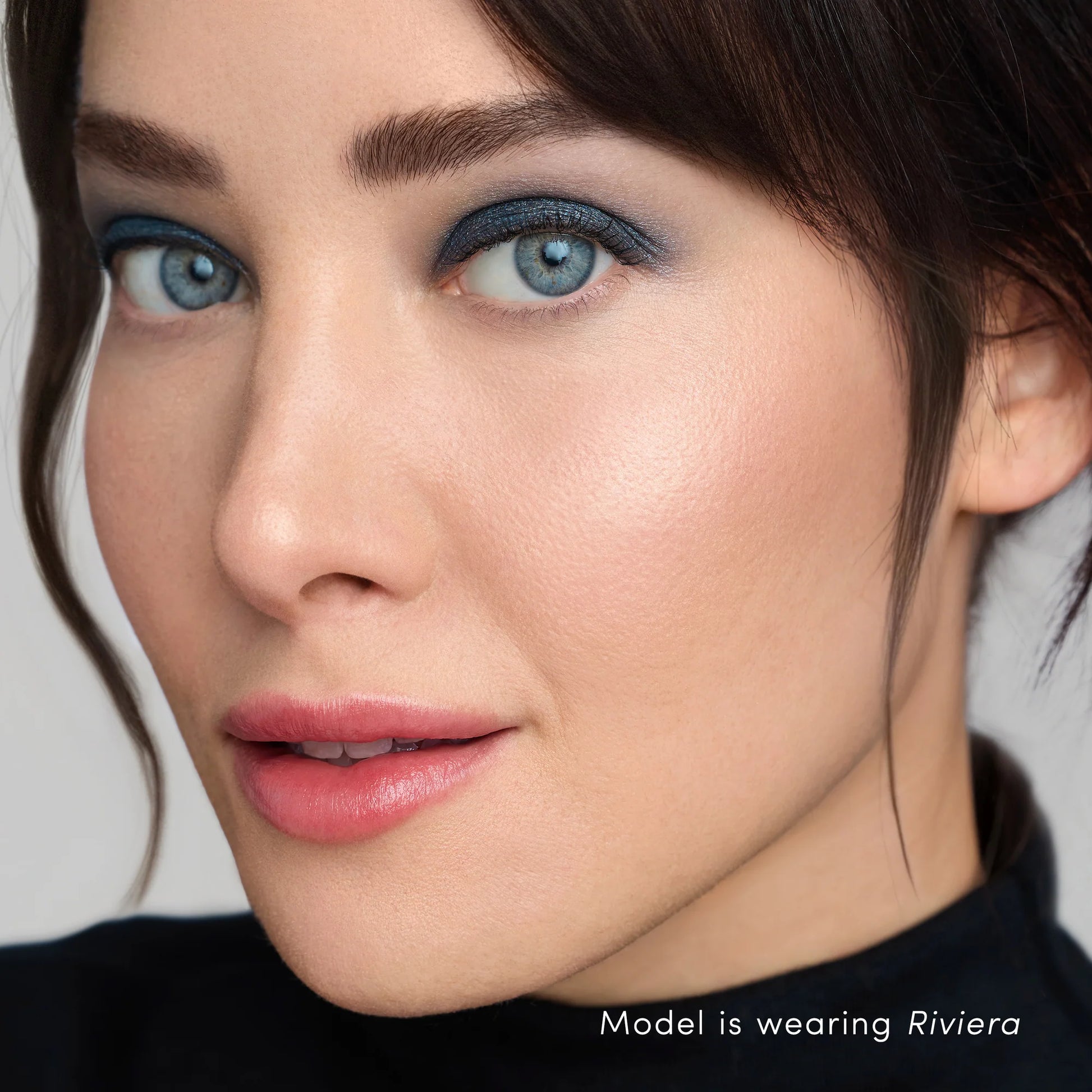 ColorLuxe_Eye-Shadow-Stick_Riviera_Beauty