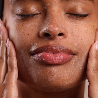 Monoi Age Corrective Exfoliating Cleanser