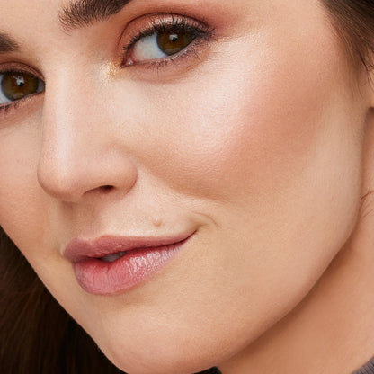 Glow Time Bronzer Stick